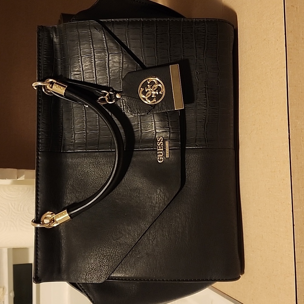 Guess Satchel